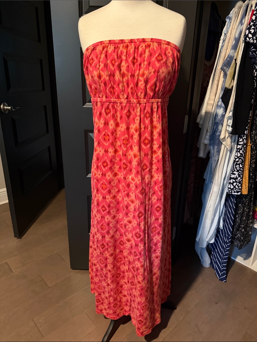 Route 66 Strapless Coral-Pink Patterned Maxi Dress